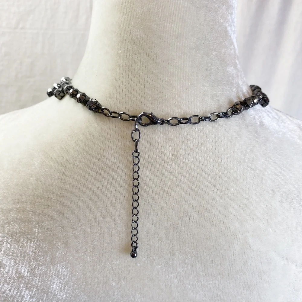 Rhinestone collar choker necklace